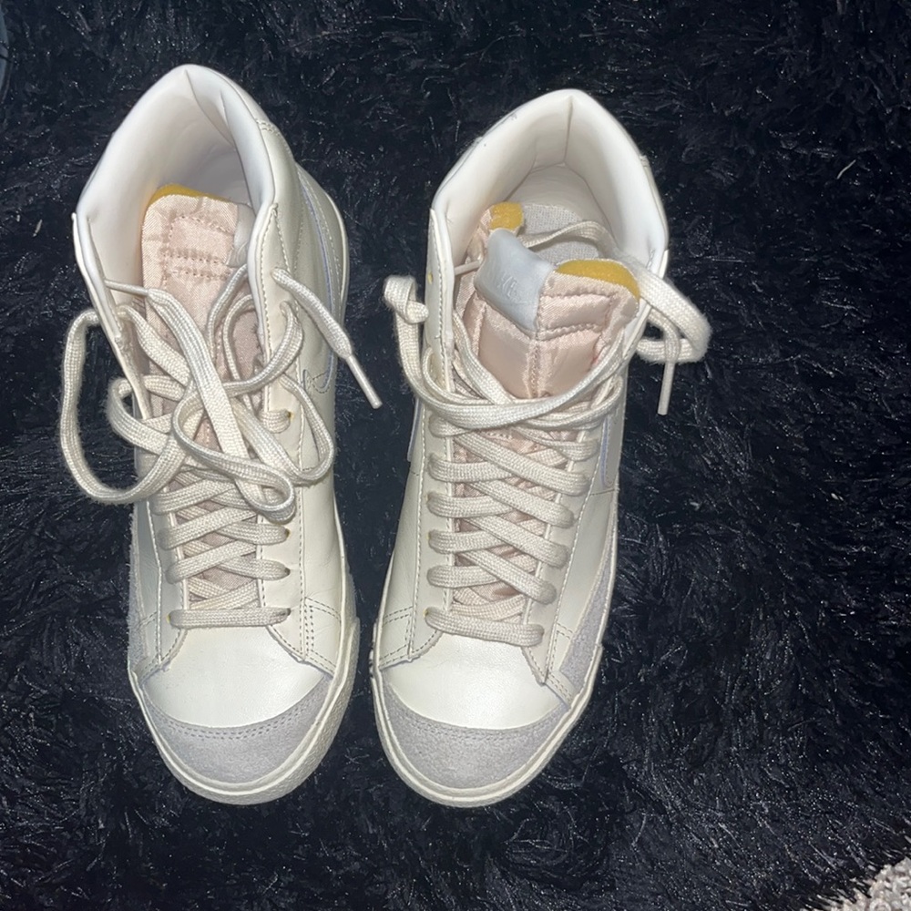 Nike Blazer tennis shoes